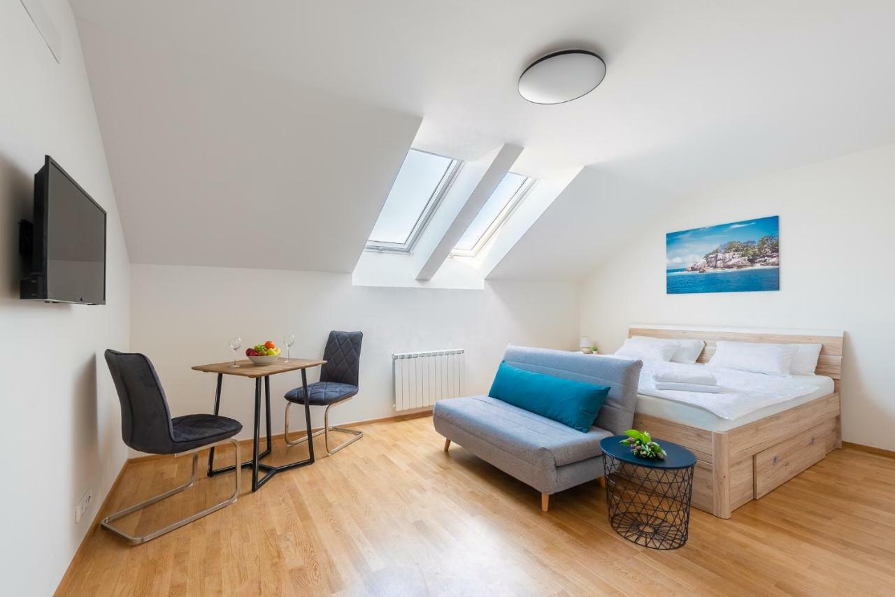 Ferdinand Apartment Praha Exteriér fotografie
