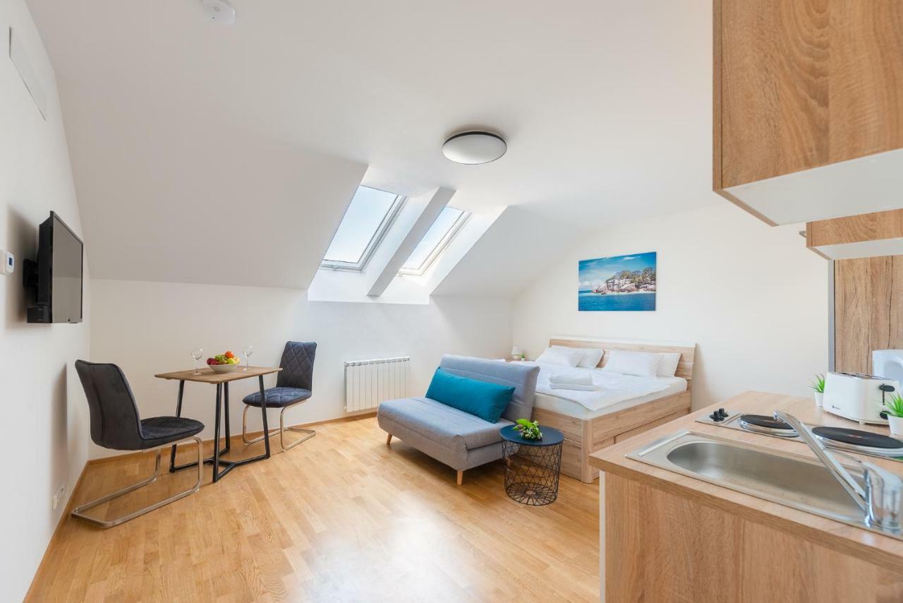 Ferdinand Apartment Praha Exteriér fotografie